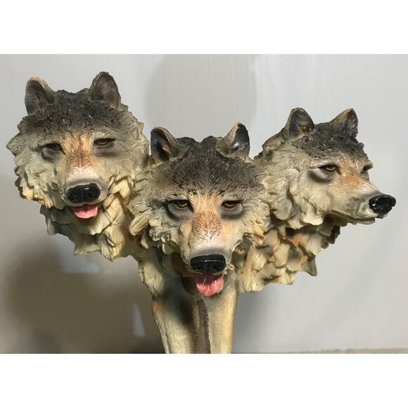 Three Wolf Heads On Rock Base Sculpture Figurine Resin Home Decor Ornament - Picture 2 of 12